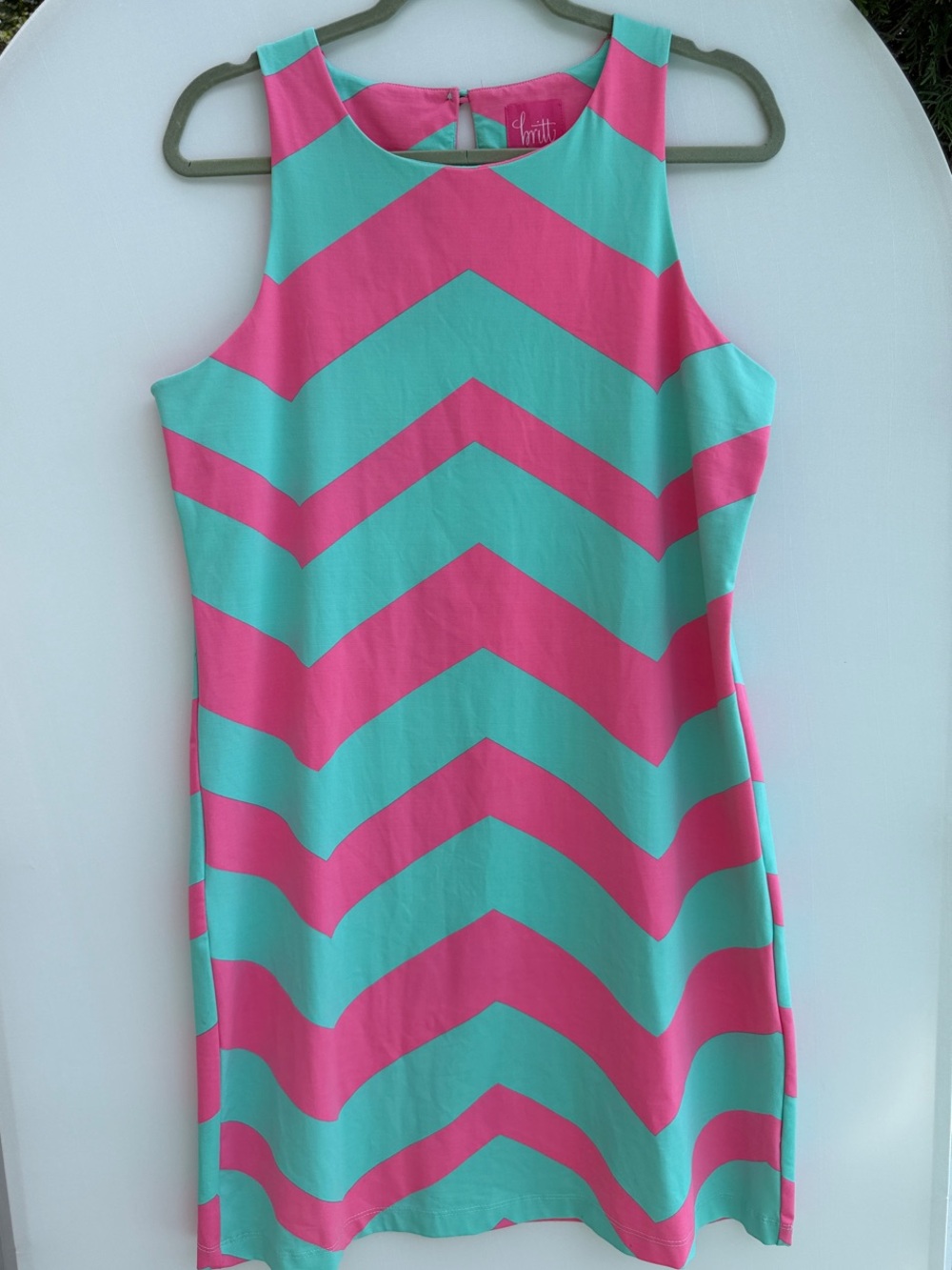 Britt Sleeveless Chevron Shift Dress in Pink & Aqua Teal sz L EUC Summer
